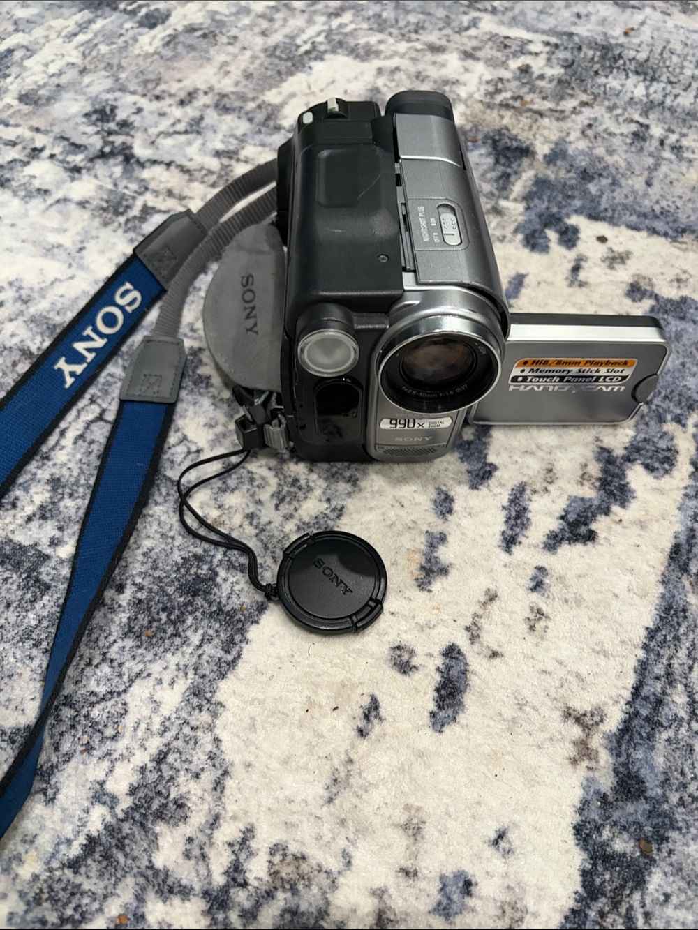 Sony Handycam DCR-TRV480 Digital8 NTSC Camcorder Nightshot Battery Untested
